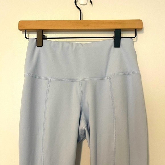 Yogalicious Perrywinkle Ankle Length Cut-out Accent Leggings Small - Picture 4 of 7